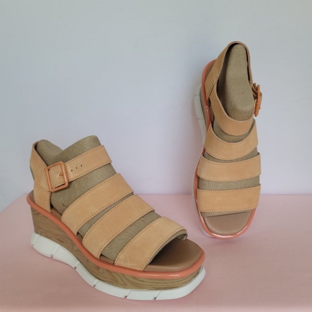 SOREL Joanie III Ankle Suede Strap Platform Sandals- Faded Spark/White- Size 9